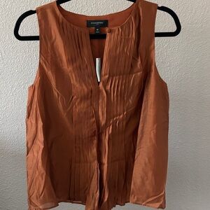 NWT Banana Republic Tuxedo Pleated Sleeveless Business Casual Work Shell Top